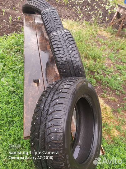 Bridgestone Ice Cruiser 7000S 235/65 R17 T