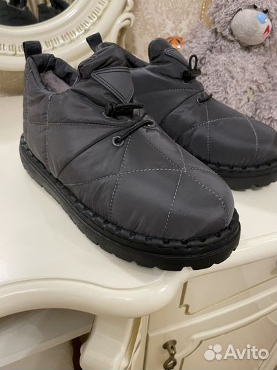 Обувь женская 38 размер