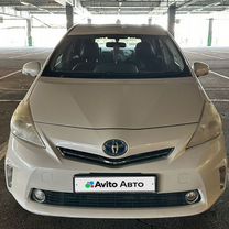 Toyota Prius Alpha 1.8 CVT, 2012, 175 000 км, с пробегом, цена 1 260 000 руб.