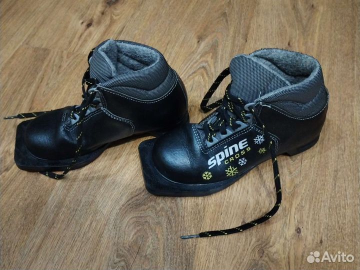 Лыжные ботинки Spine cross 31р