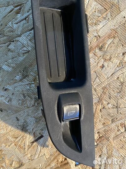 Передняя правая кнопка эсп ford focus 3
