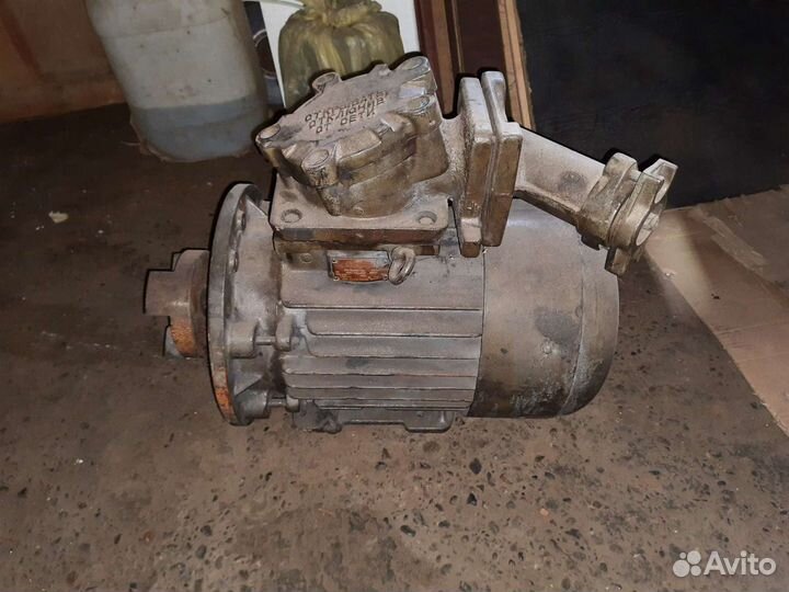 Ёмкость 1100 литров, миксер, смеситель, реактор