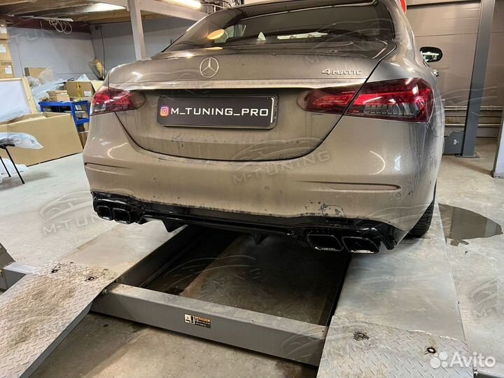 Диффузор 63AMG Mercedes W213 Новый
