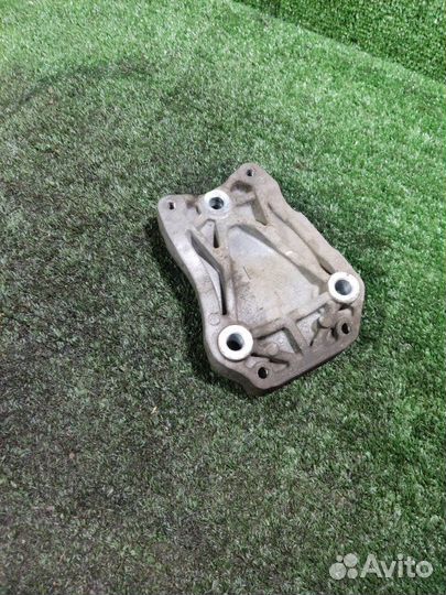 Кронштейн компрессора кондиционера Chery Tiggo 7