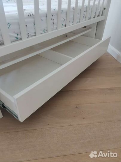 Детская кроватка