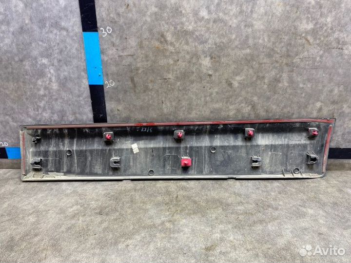 Накладка двери задняя правая Kia Sorento XM FL 2.4