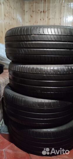Michelin  Defender XT 225/55 R17 66F