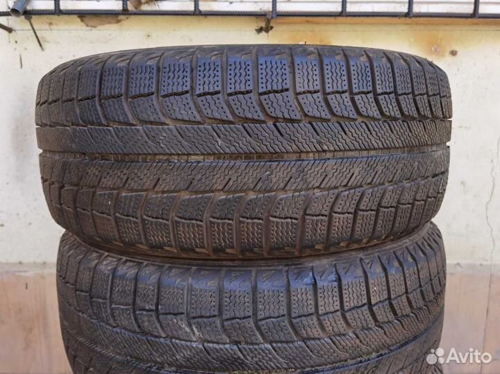 Michelin X-Ice XI2 225/50 R17 98T