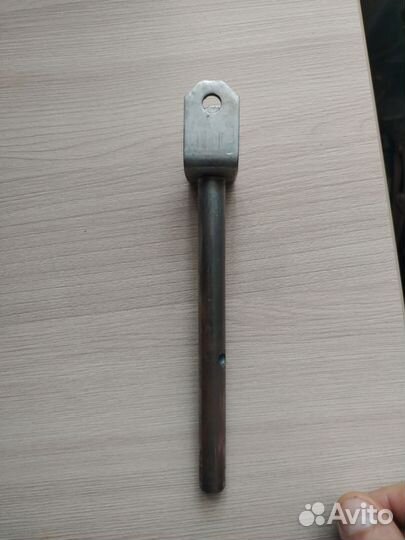 Шток выбора передач