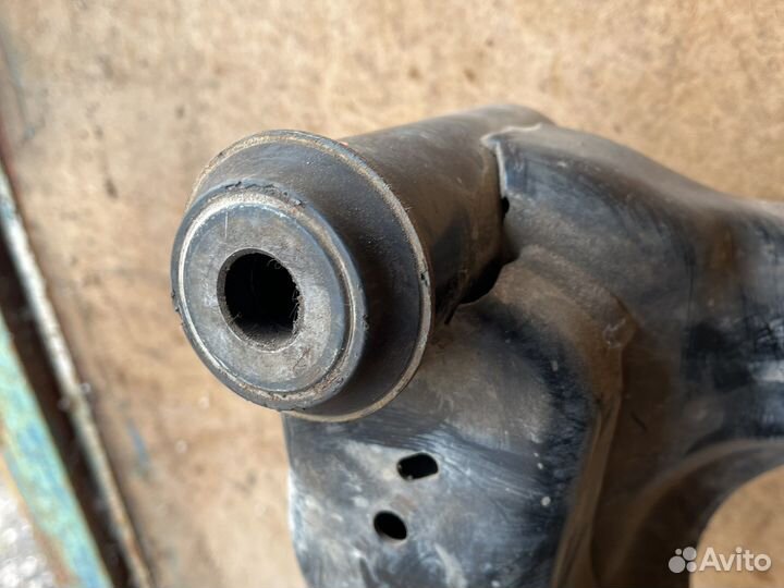 Подрамник Nissan x-trail t31