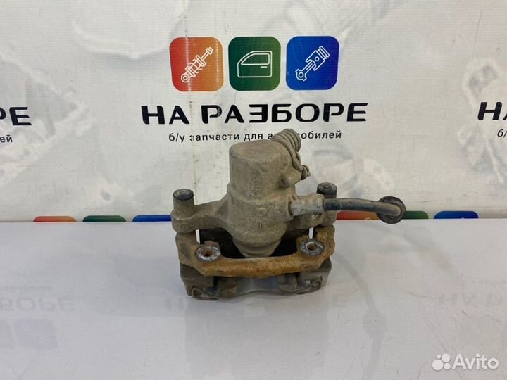 Суппорт задний левый Mazda 3 BL Z6 2012