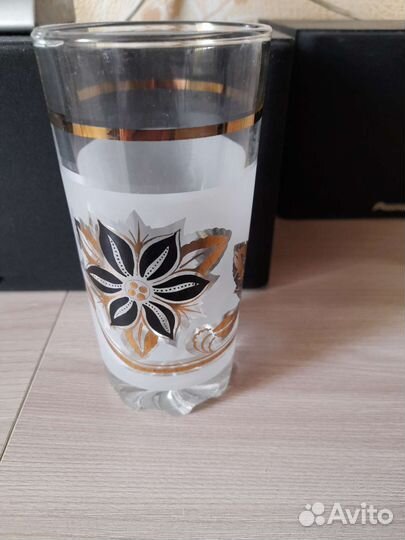 Посуда икорница, стаканы