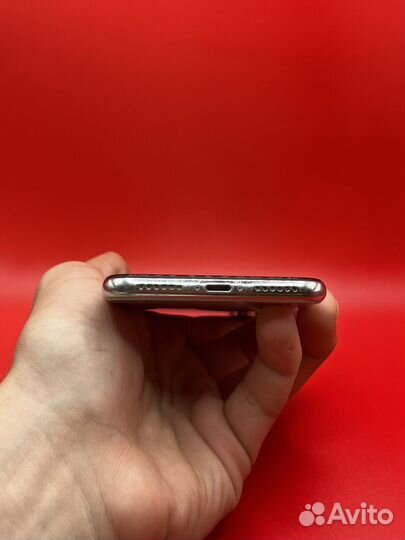 iPhone X, 64 ГБ
