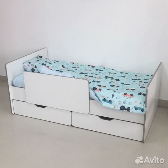 Детская кровать крепкая