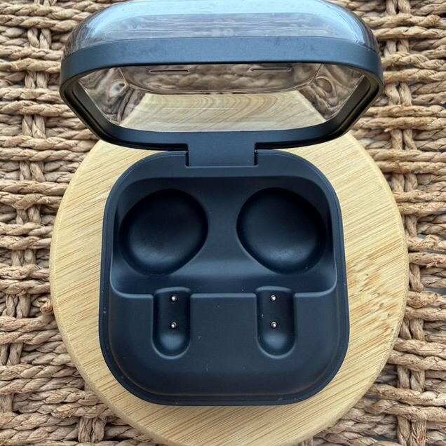 Кейс для наушников galaxy buds 4