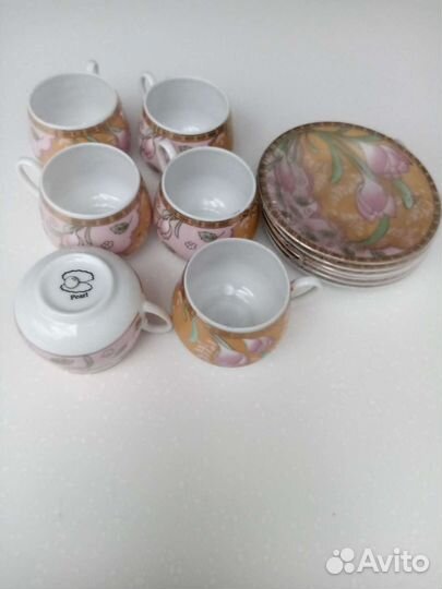 Сервиз кофейный на 6 персон. Есть подставка