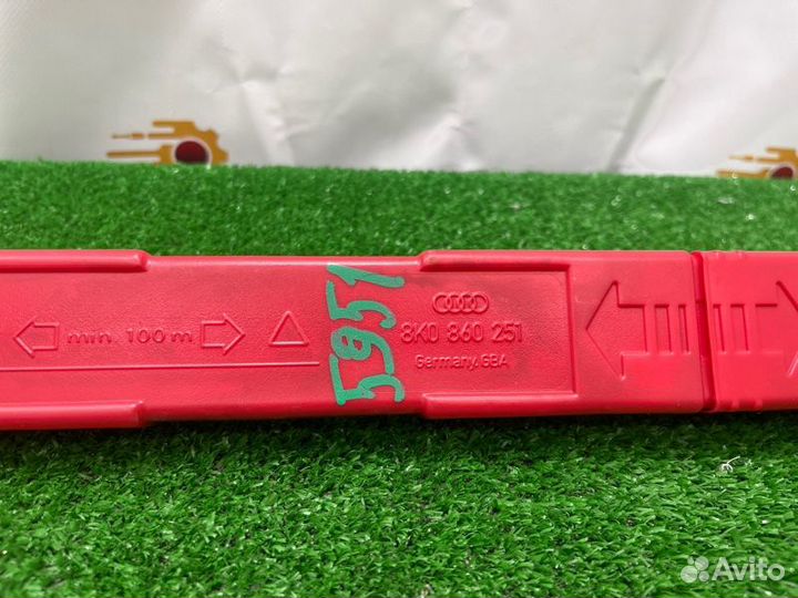 Знак аварийной остановки Audi S-Line Q5 8R CDN