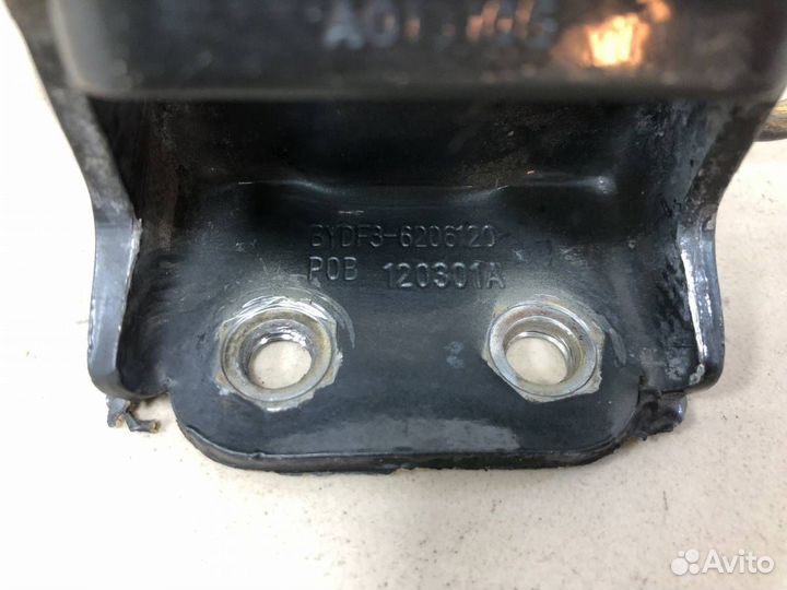 Петля двери задней правой верхняя Byd F3 2005-2014