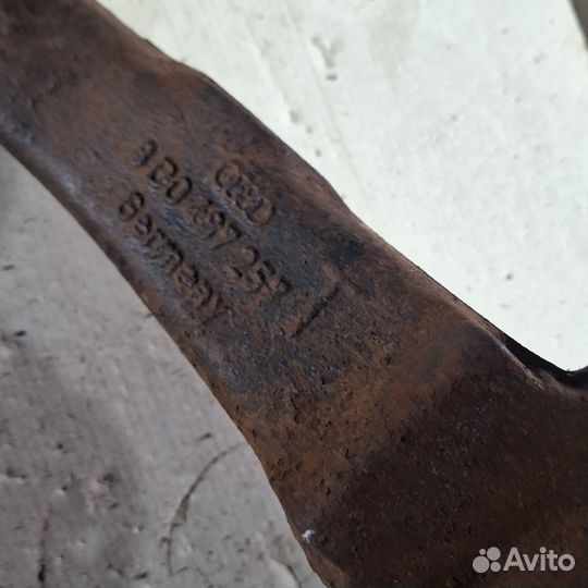 Поворотный кулак Audi A6 C5 левый