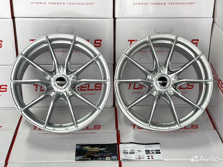 Makstton FF011 18 8.5J 5x114.3 вес 8.8kg Silver