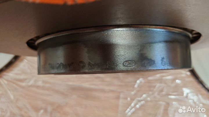 Задние тормозные диски KIA Stinger 3.3 Brembo