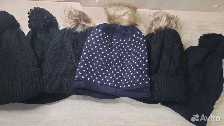 Шапки женские на меху и без