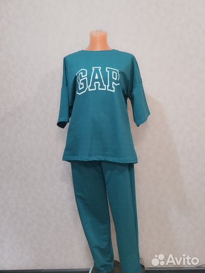 Спортивный костюм женский