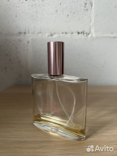 Pink suede Avon снятость