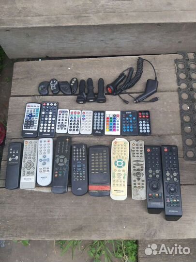 Пульты от магнитол, фм модуляторов