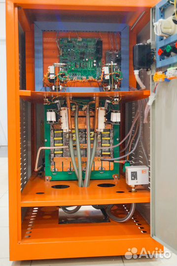 Индукционный нагреватель металла