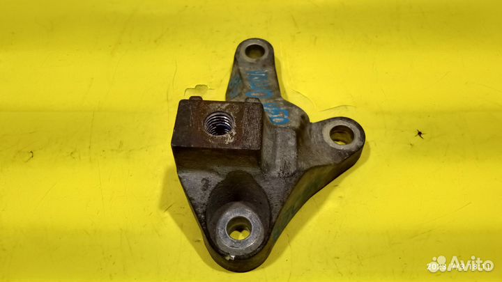 Кронштейн кпп для Volvo V50,S40,C30,C70