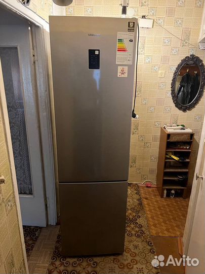 Холодильник samsung