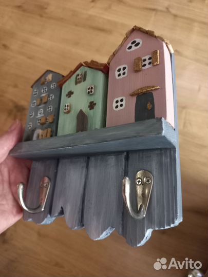 Ключница настенная из дерева