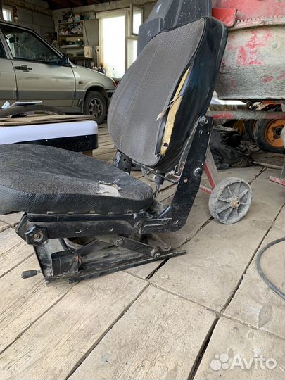 Водительское сидение