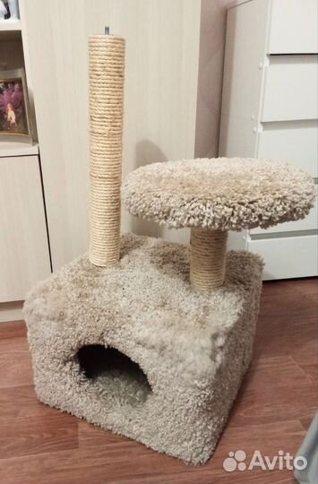 Домик с когтеточкой