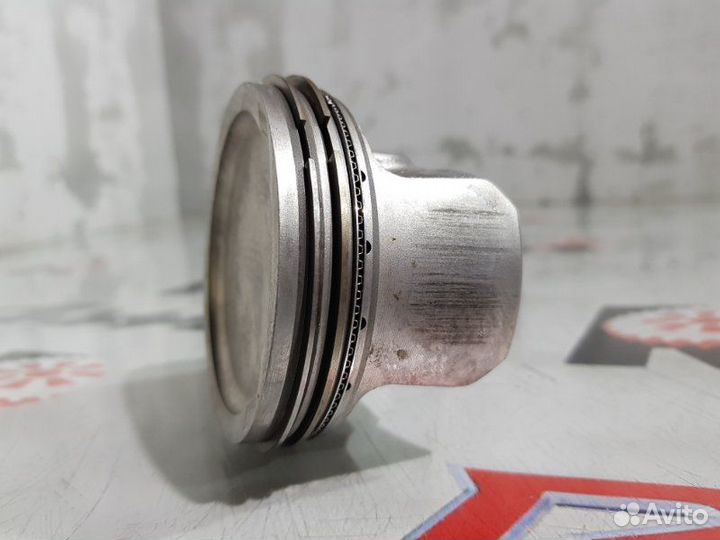 Поршень с шатуном Volkswagen Polo 612 cfna 2014