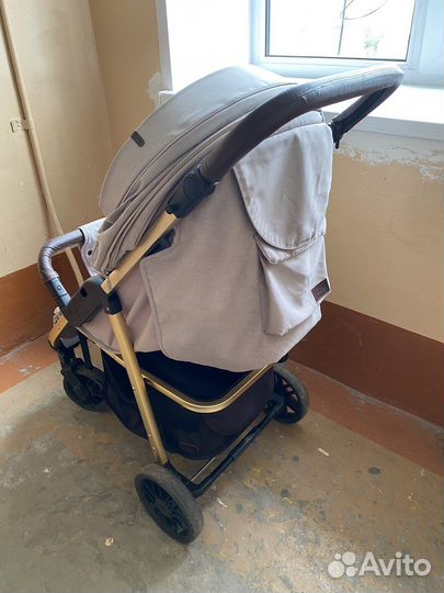Прогулочная коляска детская складная
