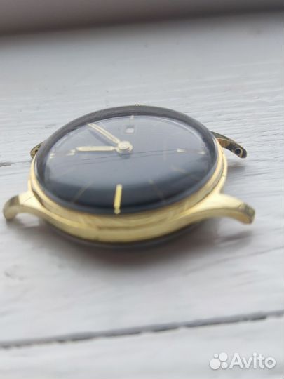 Мужские наручные часы механические. Германия