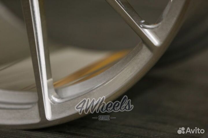 Кованые диски BMW M3 R20