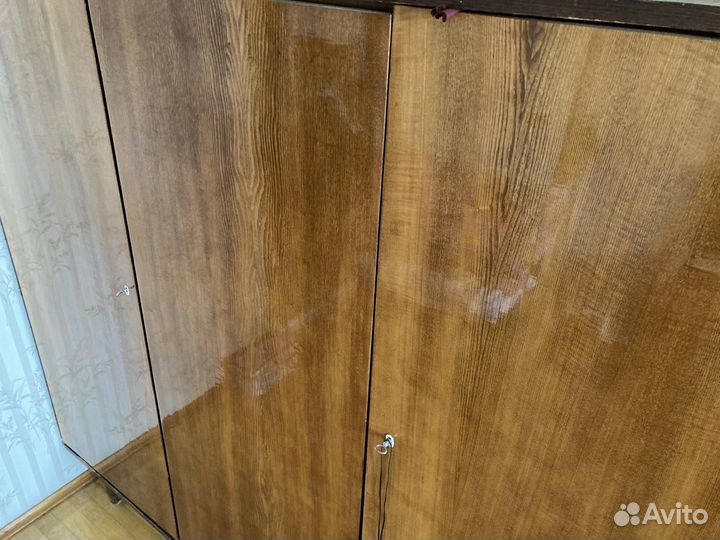 Продам шкаф для одежды