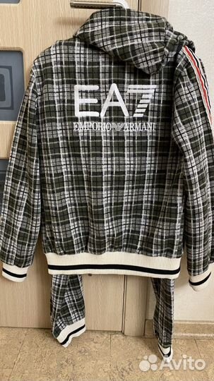 Костюм armani на 164, р.44 клетка