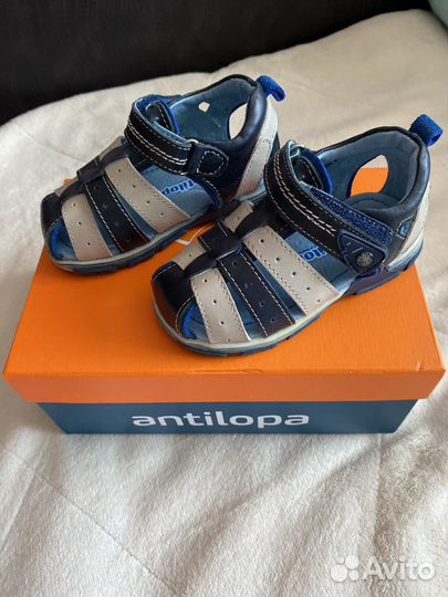 Продам сандалии