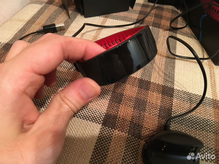 Фитнес-браслет Samsung Galaxy Fit2 Pro