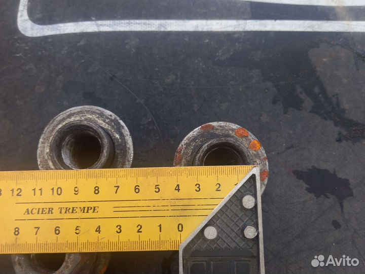 Колесные гайки