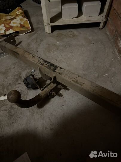 Фаркоп Renault Logan (Рено Логан)