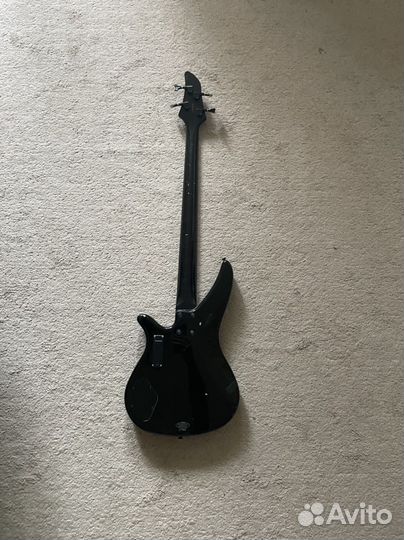 Бас гитара yamaha
