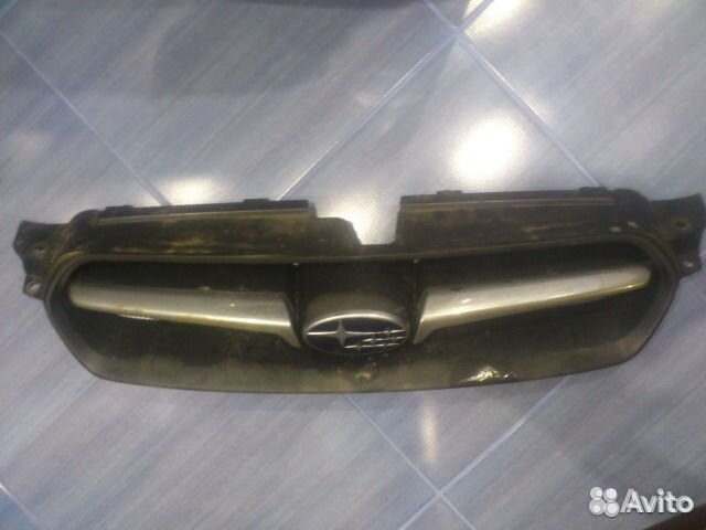 Решетка переднего бампера Subaru Legacy