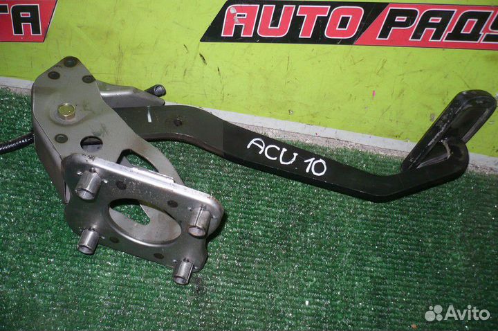 Педаль тормоза toyota MCU10W, ACU10W, SXU10, MCU15