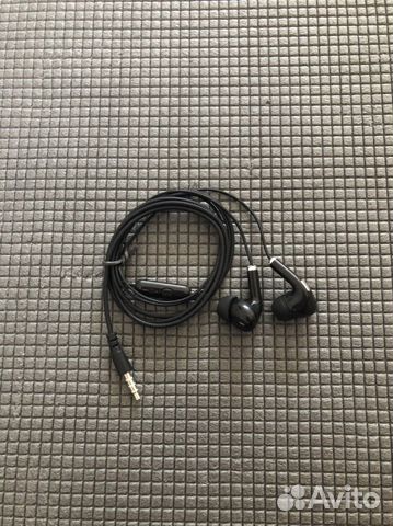 Наушники вкладыши