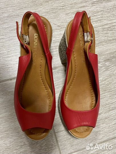 Босоножки женские 39 размер